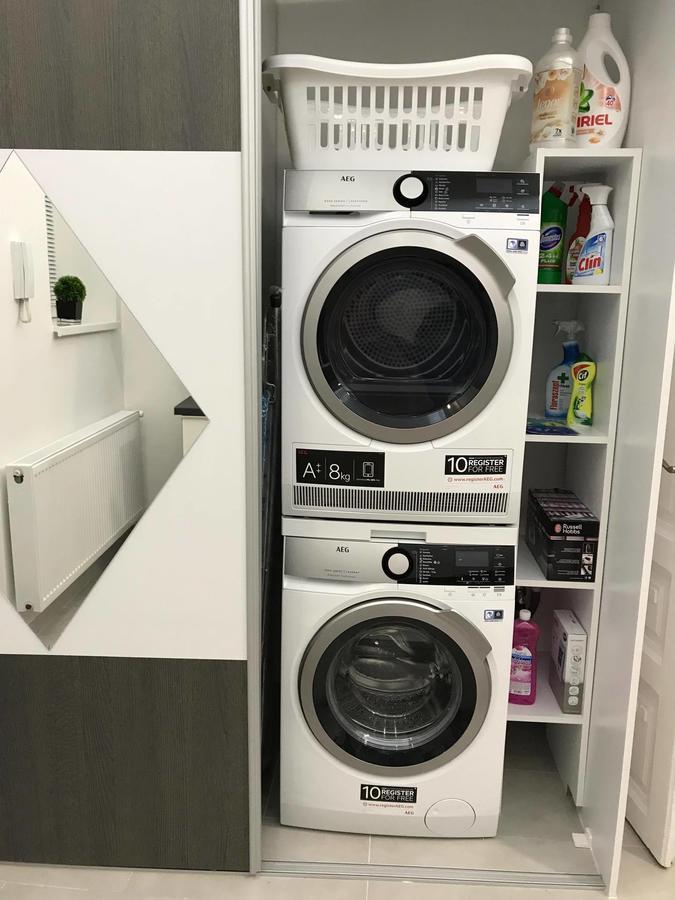 Manyi Apartman Debrecen Exteriör bild